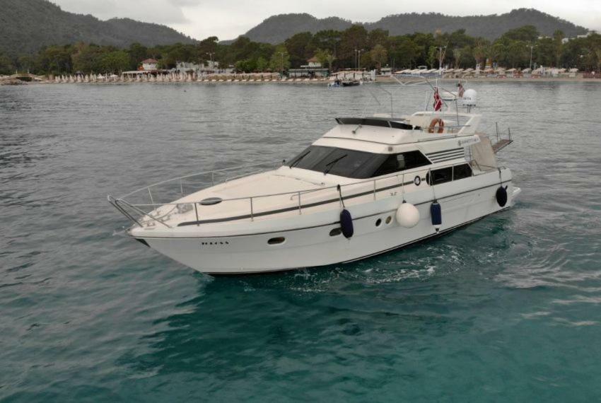 Tekne Azce Yatcilik Antalya